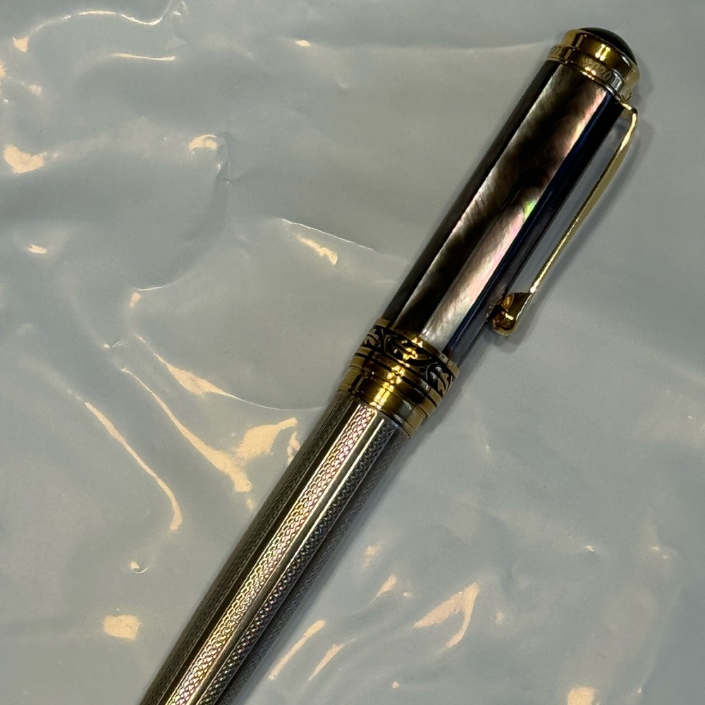 Xezo mother of pearl fountain pen